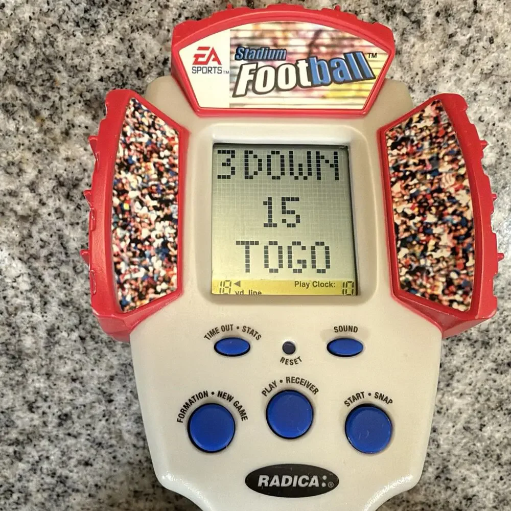 VINTAGE 2001 Radica EA Sports Stadium Football Handheld Electronic/Trigger Game